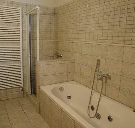 Chris'apartment アパート